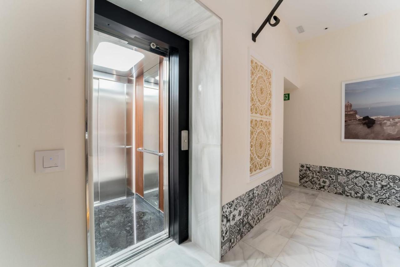 Apartamento Cadiz Centro Fabio Rufino Exterior foto